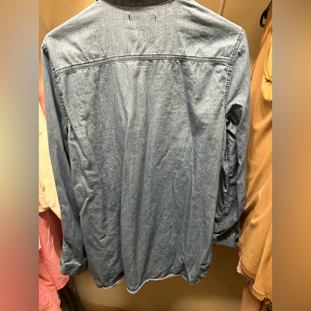 Old Navy top - Picture 3 of 3
